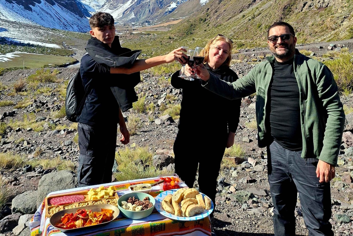 Santiago: pôr do sol na Cordilheira dos Andes com piquenique e brindes.