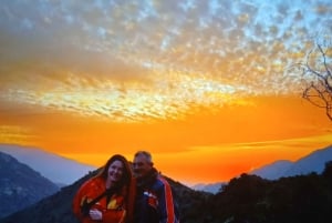 Santiago: Zonsondergang in de Andes met picknick