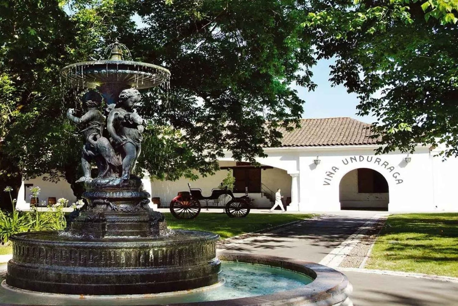 Santiago: Tour and Tasting at Viña Undurraga