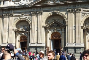 Absolutely Santiago: Top Sights & Country Introduction