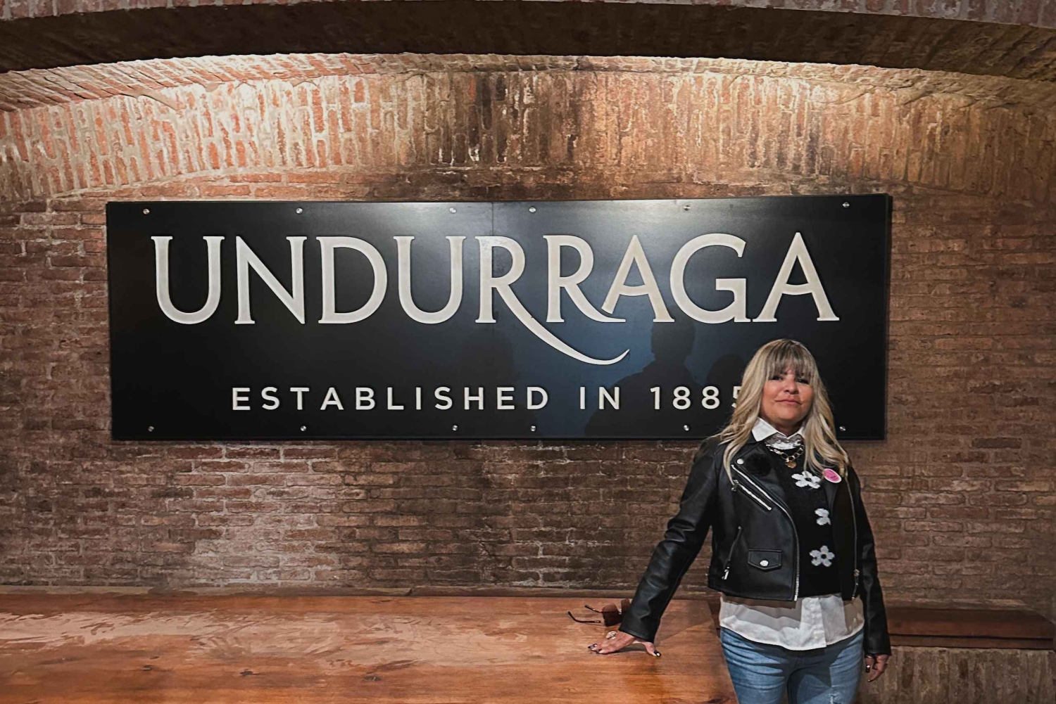 Santiago: Visita a la Bodega Undurraga con Entrada y Cata de Vinos