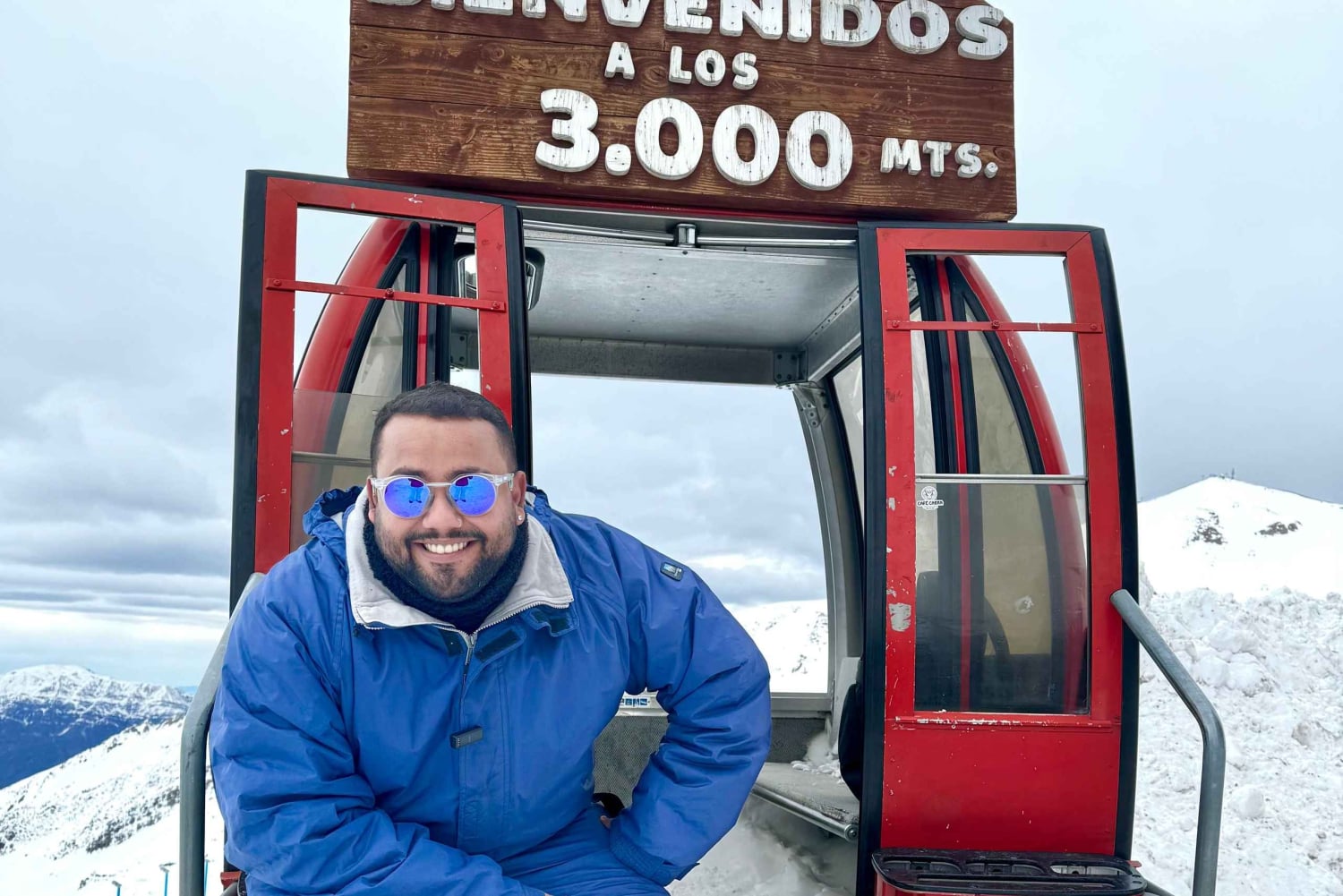Santiago : Excursion d'une journée de ski à Valle Nevado avec transferts d'hôtel