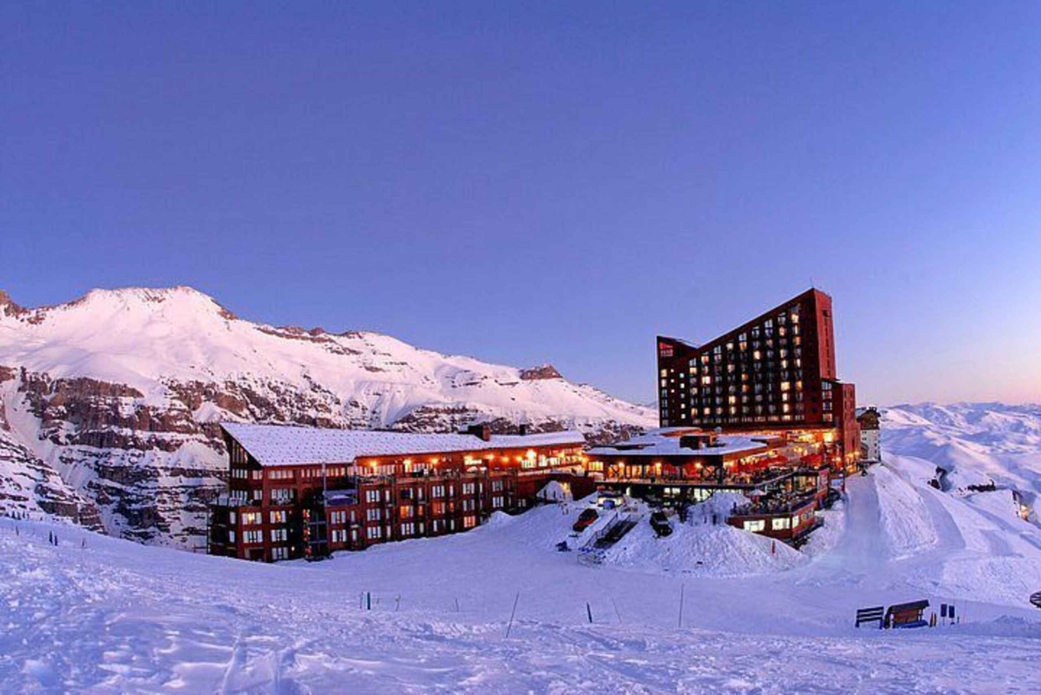 Santiago : Excursion d'une journée de ski à Valle Nevado avec transferts d'hôtel