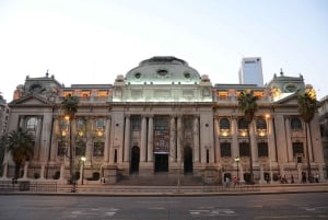 Santiago: vandretur, markedsbesøg, frokost og kaffe inkluderet.