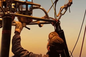 Sunrise Hot Air Balloon Experience Over the Atacama Desert