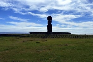 Los 7 guardianes del Pacífico: ruta de medio día por Ahu Akivi
