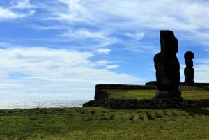 Los 7 guardianes del Pacífico: ruta de medio día por Ahu Akivi