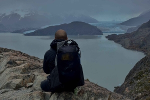 Torres del Paine: Valle Francés y Lago Grey + Camping
