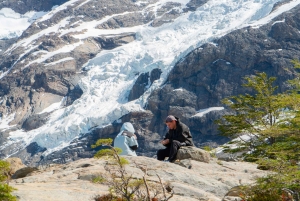 Torres del Paine: Valle Francés y Lago Grey + Camping