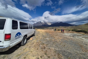 Torres del Paine: Ganztägiger Ausflug Torres del Paine + Milodon-Höhle.