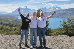 Torres del Paine: Ganztägiger Ausflug Torres del Paine + Milodon-Höhle.
