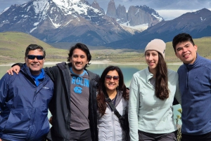 Torres del Paine: Ganztägiger Ausflug Torres del Paine + Milodon-Höhle.