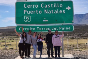 Torres del Paine: Ganztägiger Ausflug Torres del Paine + Milodon-Höhle.