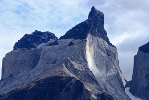 Torres del Paine i jaskinia Milodon z Puerto Natales