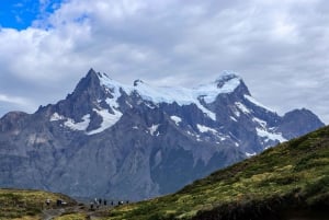 Torres del Paine i jaskinia Milodon z Puerto Natales