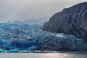 Torres Del Paine: Navegación Glaciar Grey + Full Day Torres del Paine