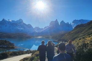 Torres Del Paine: Navegación Glaciar Grey + Full Day Torres del Paine
