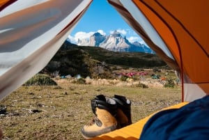 Torres del Paine: O Circuit in Camping (7 dagen)