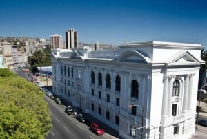 Tour al interior de Museos, Palacios y Templos en Valparaíso