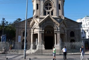 Tour inside museums, palaces, and temples in Viña del Mar