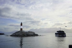 Ushuaia: Parque Nacional, Tren y Navegación por el Canal de Beagle