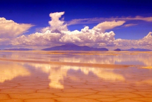 Piana di sale di Uyuni Tour privato dal Cile in ostello