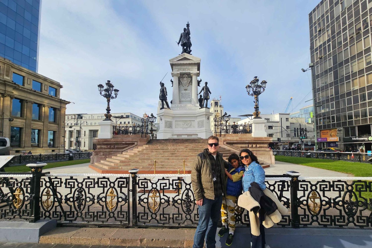 Valparaíso: City Highlights Tour with Viña del Mar