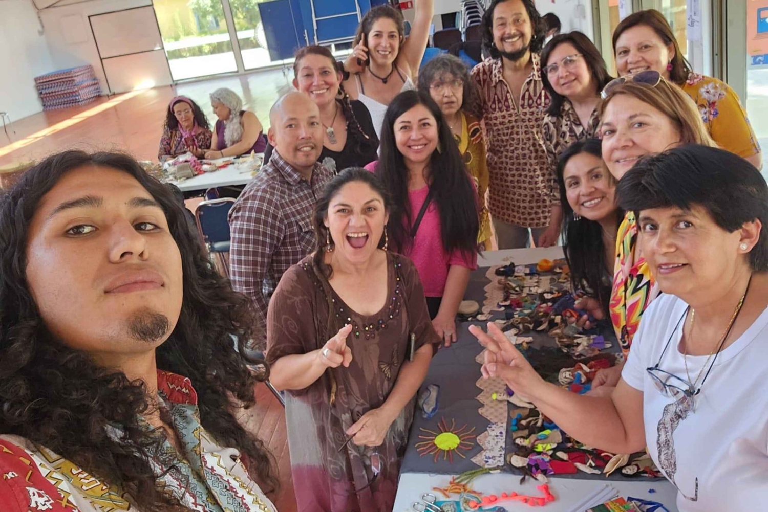 Valparaíso Fantastic Tour : Culture, history, art and color!