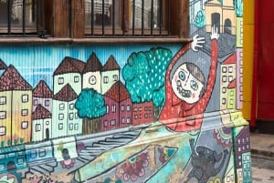 Valparaíso: Tour de Arte Callejero + Almuerzo en grupo reducido
