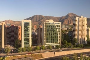 Tour privado a pie por Santiago como un local