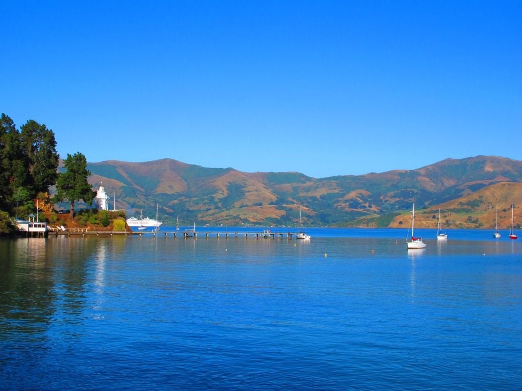 Lighthouse, Akaora