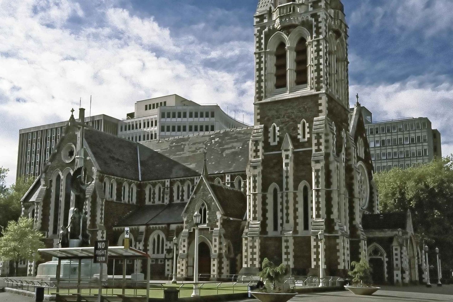 Christchurch City & Jetboat Adventure from Akaroa