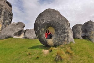 Lyttelton: Shore Excursion, Caving & Castle Hill Rocks