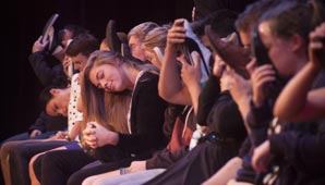 Hypnotist Andrew Newton