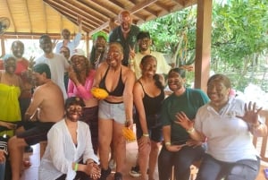 8-day tour along the coast (Santa Marta, Tayrona, Cartagena, and Barranquilla)