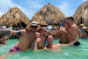 La légendaire fête en bateau de Carthagène : journée complète à Cholón