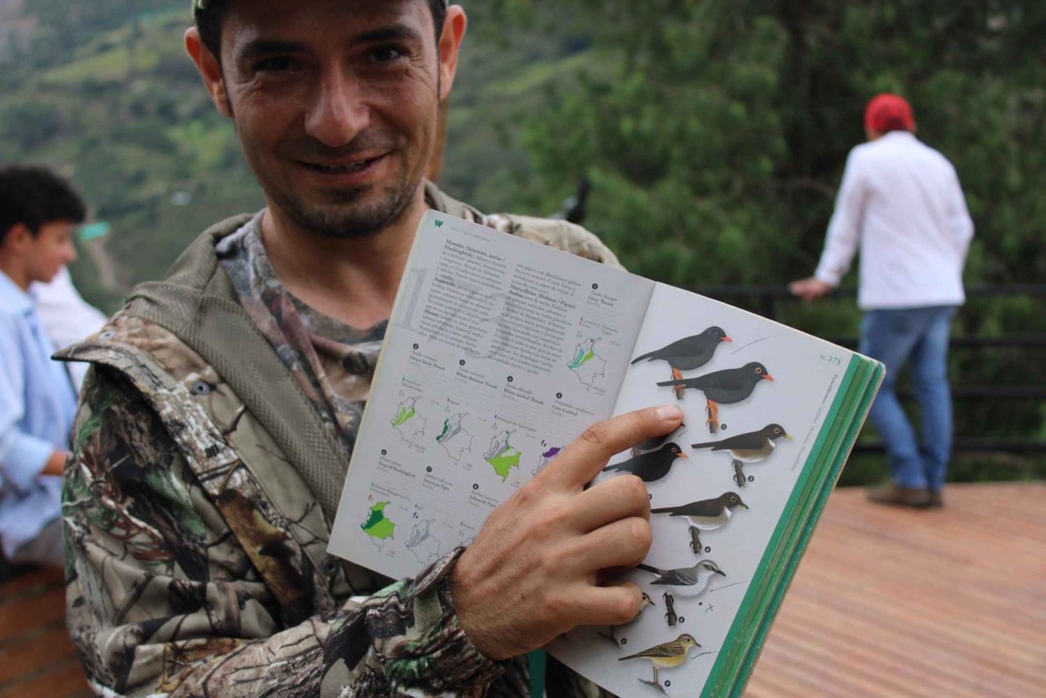 ボゴタから90分：手作りのコーヒー、鳥、文化、現地ガイド付きのツアー