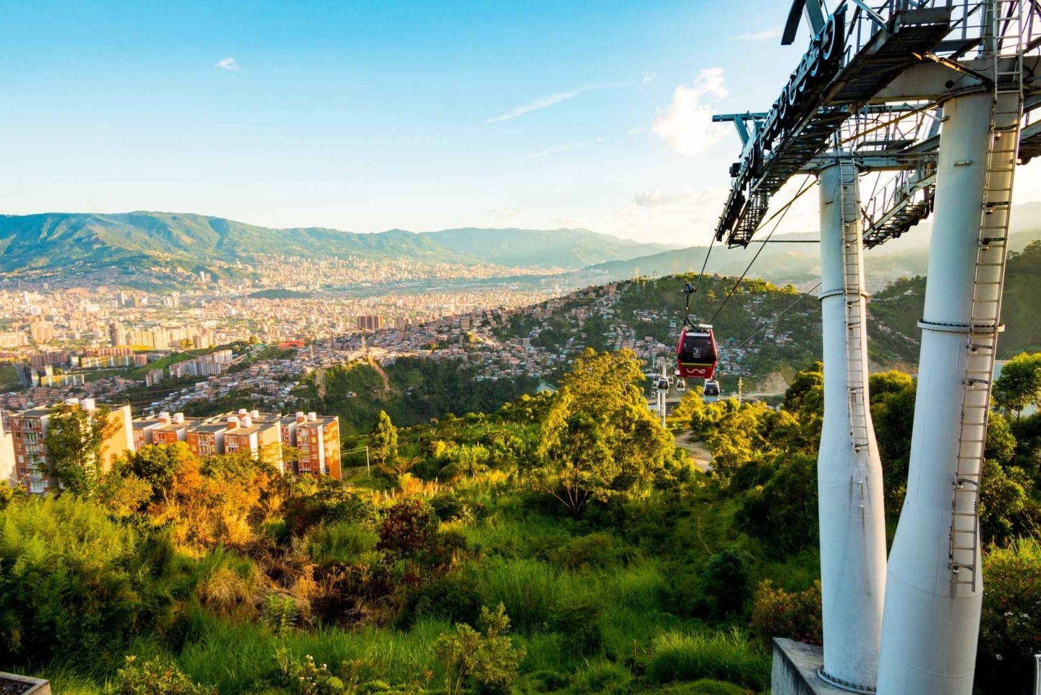 Una Mirada a Colombia: Tour de 5 días por Medellín y Cartagena