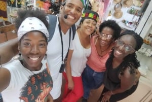Afro Walking Tour. Calin värit.