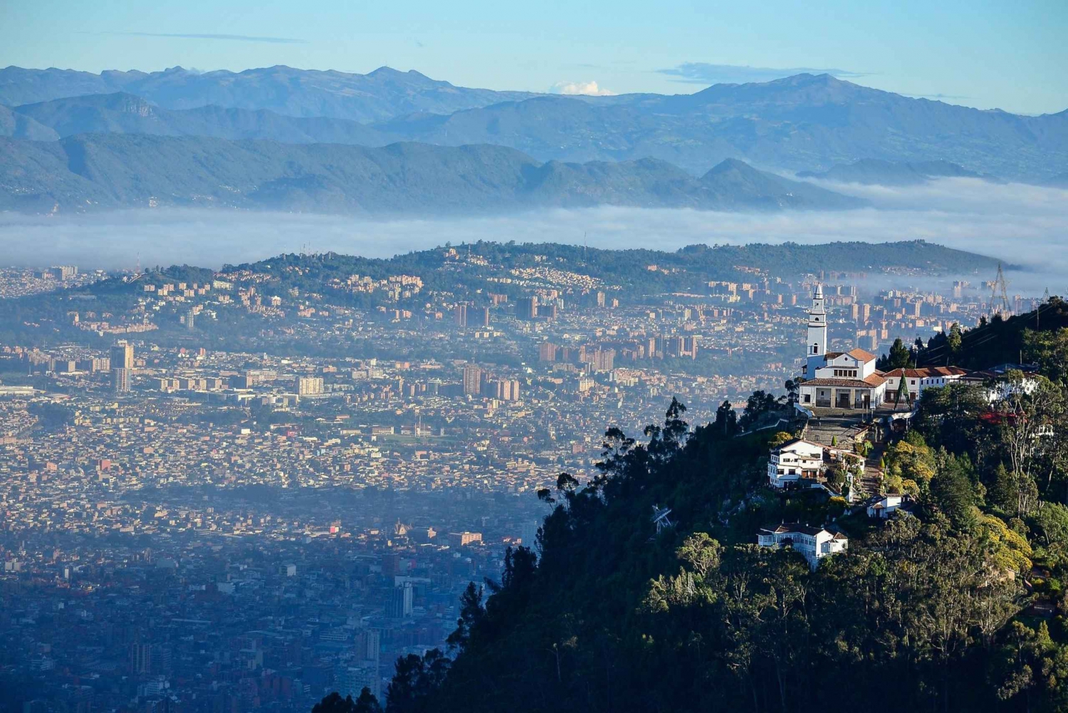 Un viaje esencial a Bogotá, Medellín y Cartagena 8 días