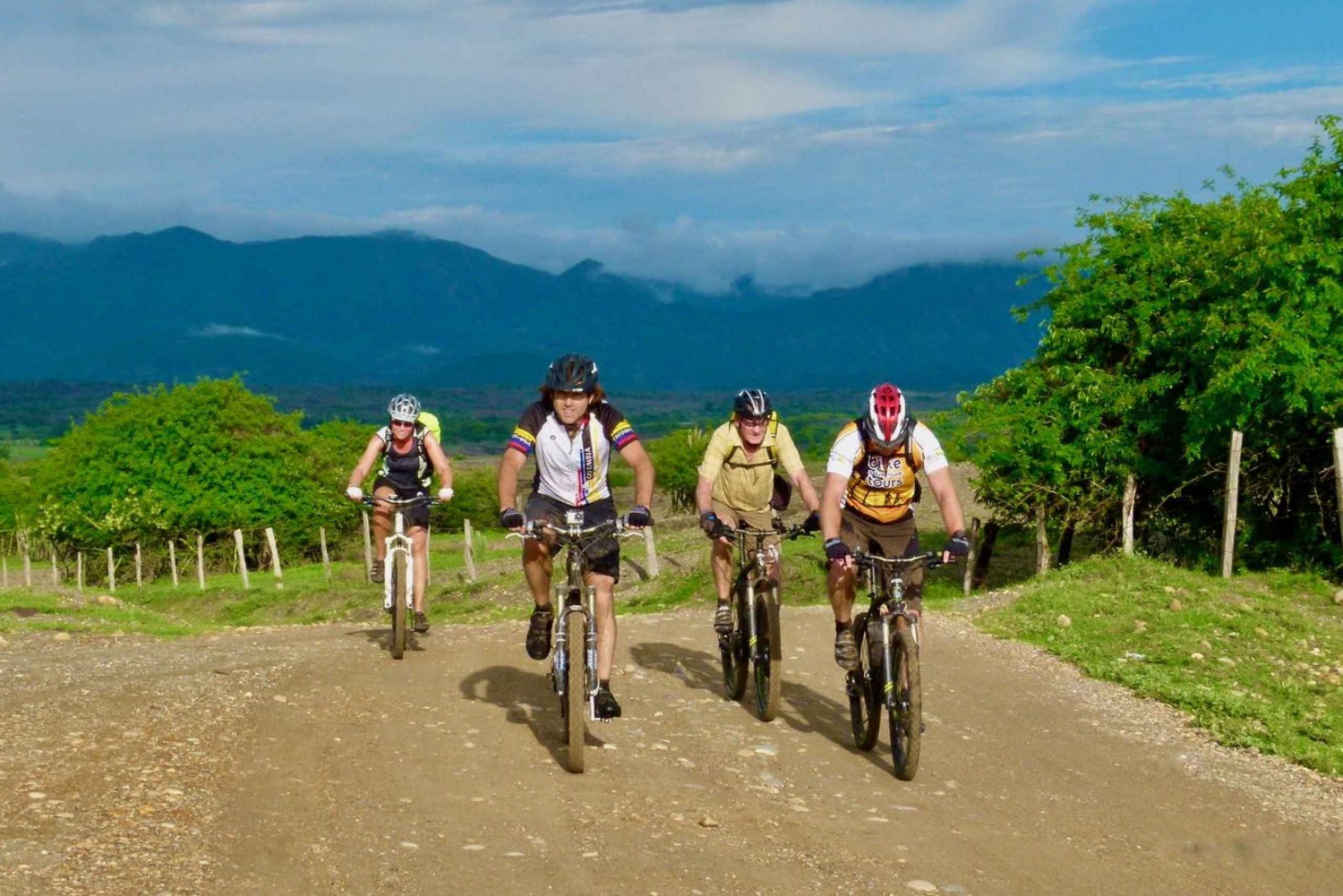 Excursión Arqueológica en Bicicleta de Montaña a la Chaquira, Purutal,..