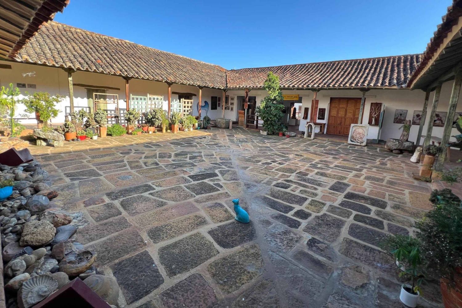 バリチャラの建築ツアー：街並みから歴史を発見する