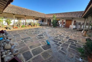 バリチャラの建築ツアー：街並みから歴史を発見する