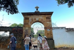 バリチャラの建築ツアー：街並みから歴史を発見する