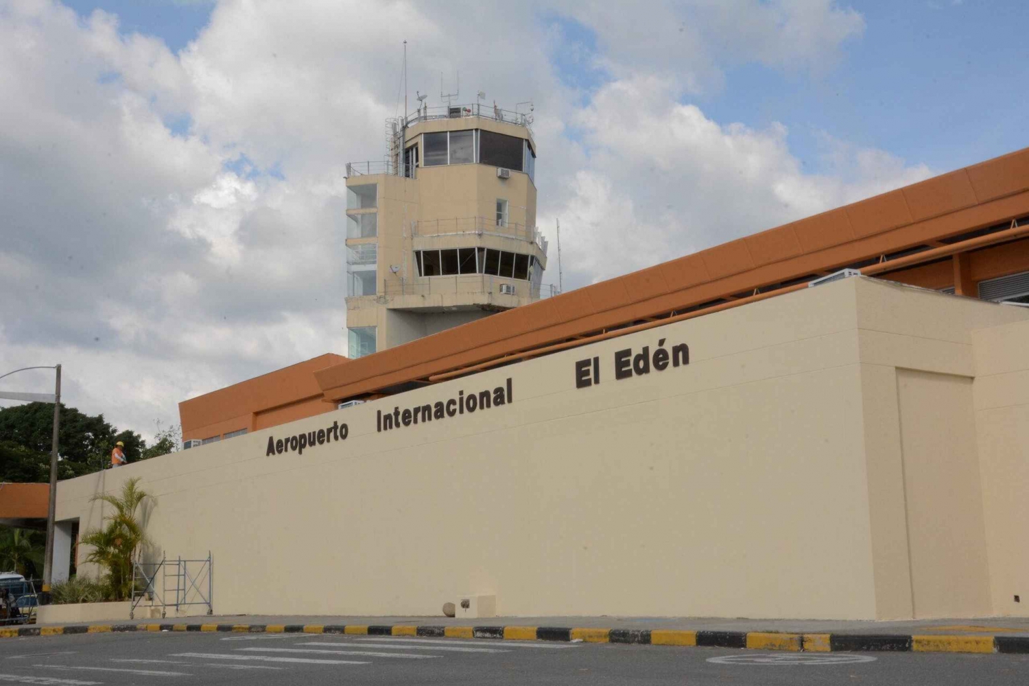Arrival or Departure Transfer El Éden International Airport