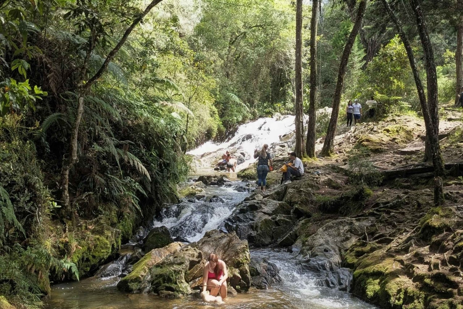 Visite à pied d'Arví