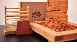 Barichara: Mold your first pair of wattle and daub
