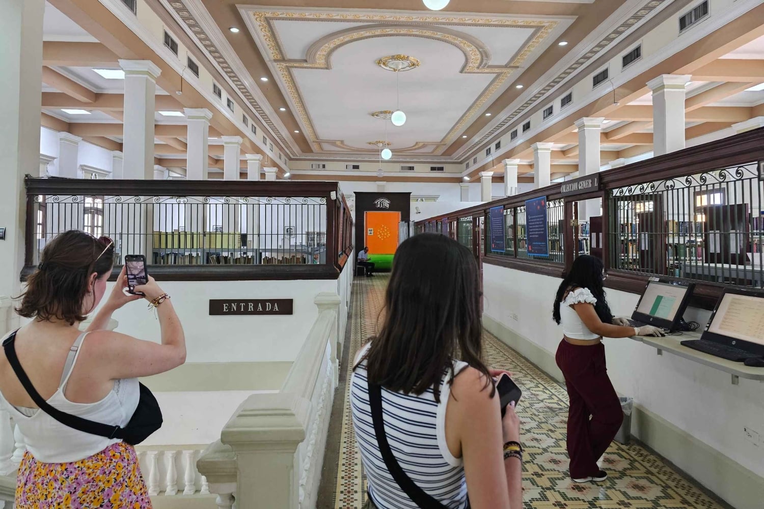 Barranquilla Unveiled: A Hidden Gem City Tour