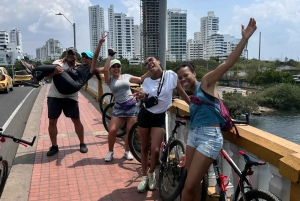CARTAGENA: GIRO IN BICICLETTA CON PRANZO NEL POSTO PREFERITO DI BOURDAIN