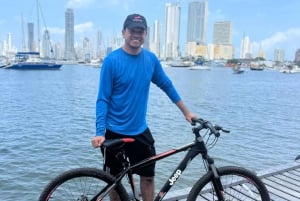 CARTAGENA: GIRO IN BICICLETTA CON PRANZO NEL POSTO PREFERITO DI BOURDAIN